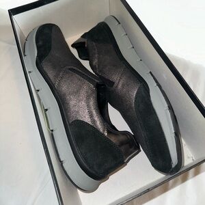 Easy Spirit Esfadia Black Suede 12 Slip-on Casual Shoes